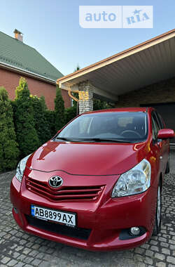 Минивэн Toyota Verso 2010 в Виннице