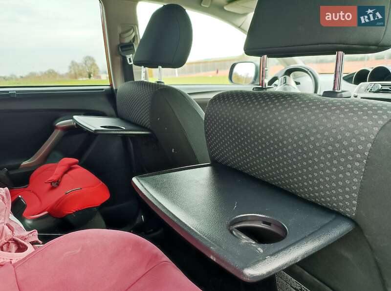 Мінівен Toyota Verso 2009 в Хмельницькому