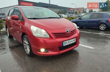 Мінівен Toyota Verso 2009 в Хмельницькому