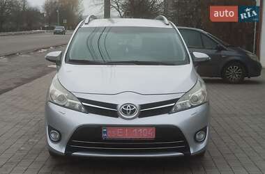 Мінівен Toyota Verso 2014 в Красилові