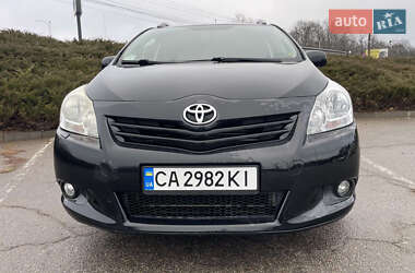 Toyota Verso 2010