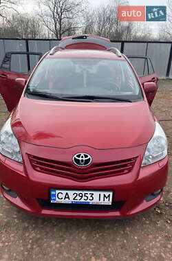 Toyota Verso 2012