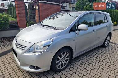 Toyota Verso 2010