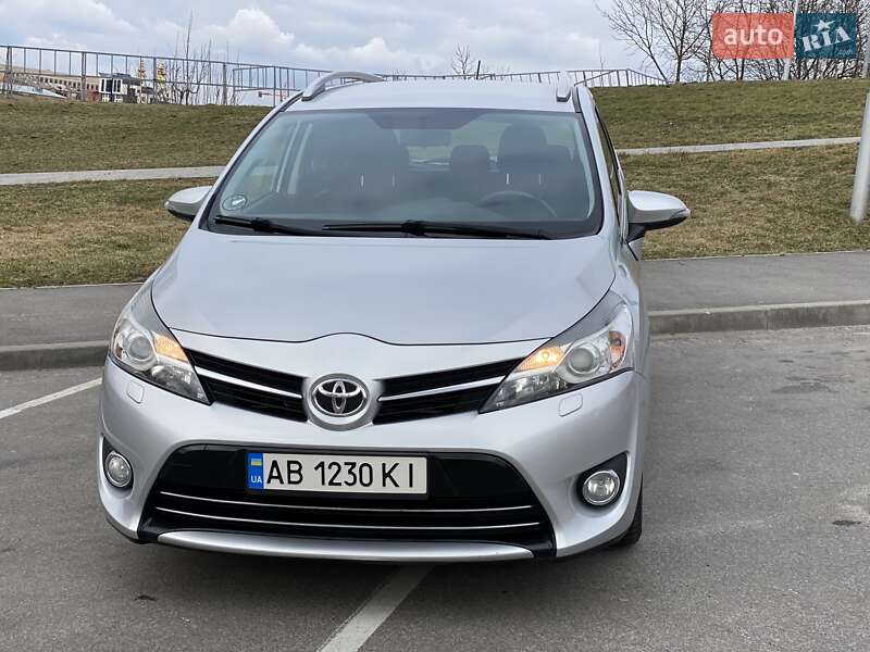 Toyota Verso 2015