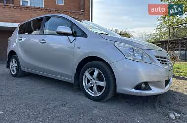 Toyota Verso 2012