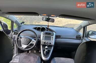 Минивэн Toyota Verso 2012 в 