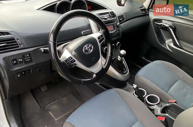 Минивэн Toyota Verso 2014 в 