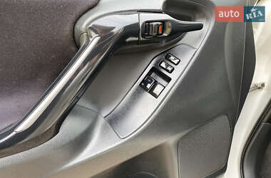 Минивэн Toyota Verso 2014 в 