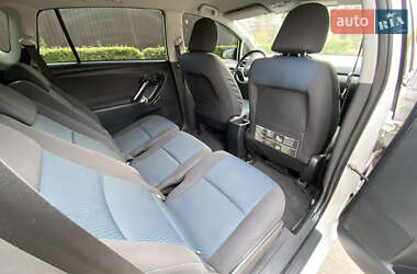 Минивэн Toyota Verso 2014 в 