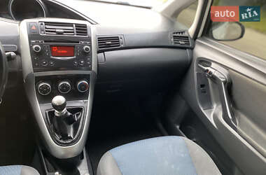 Минивэн Toyota Verso 2014 в 