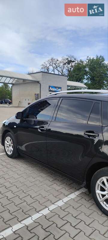 Минивэн Toyota Verso 2012 в Деражне