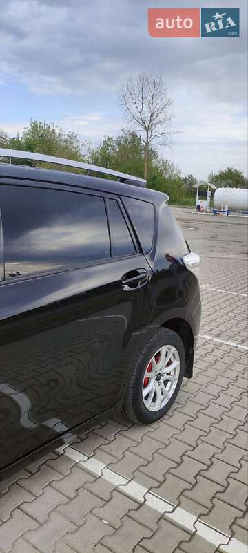 Минивэн Toyota Verso 2012 в Деражне