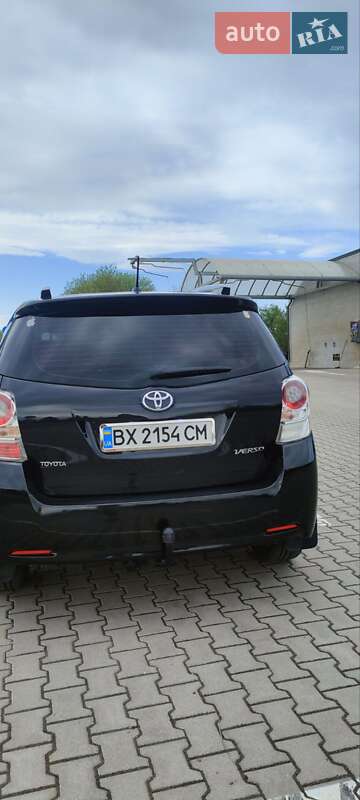 Минивэн Toyota Verso 2012 в Деражне