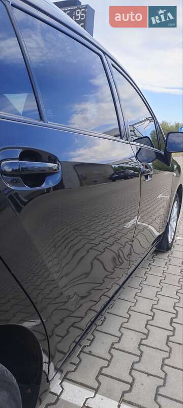 Минивэн Toyota Verso 2012 в Деражне