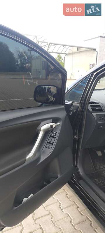 Минивэн Toyota Verso 2012 в Деражне