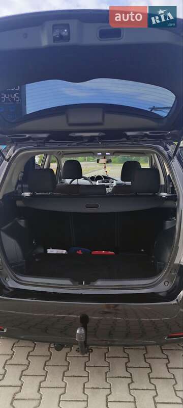 Минивэн Toyota Verso 2012 в Деражне