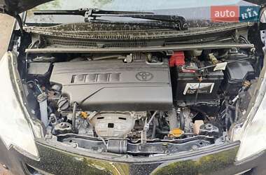 Минивэн Toyota Verso 2012 в 