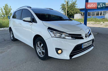 Минивэн Toyota Verso 2014 в Кропивницком