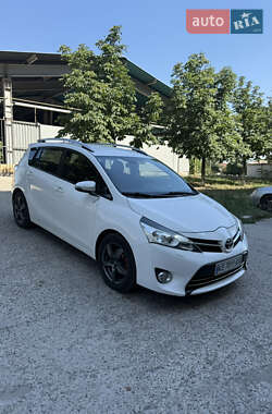 Мінівен Toyota Verso 2013 в Павлограді
