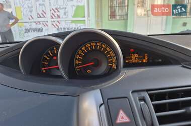 Минивэн Toyota Verso 2010 в 