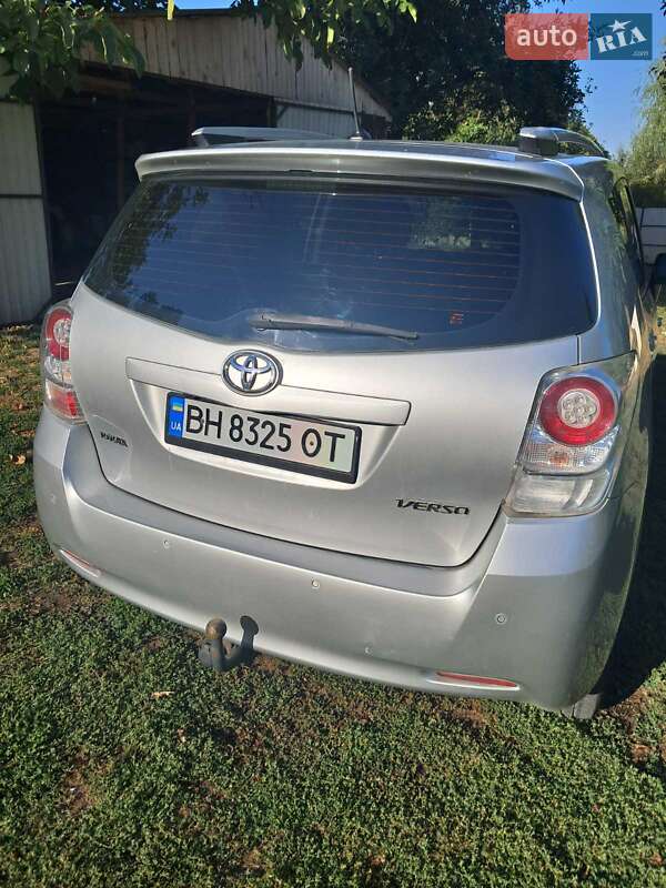 Мінівен Toyota Verso 2009 в Золотоноші