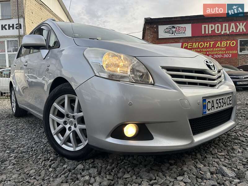 Toyota Verso 2012