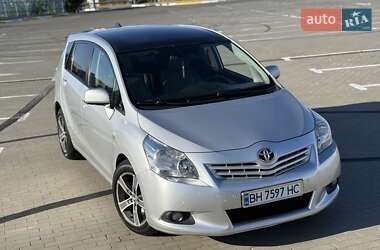 Мінівен Toyota Verso 2009 в Одесі