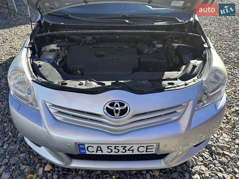 Минивэн Toyota Verso 2012 в Смеле