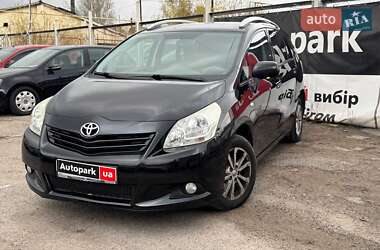Мінівен Toyota Verso 2012 в Запоріжжі