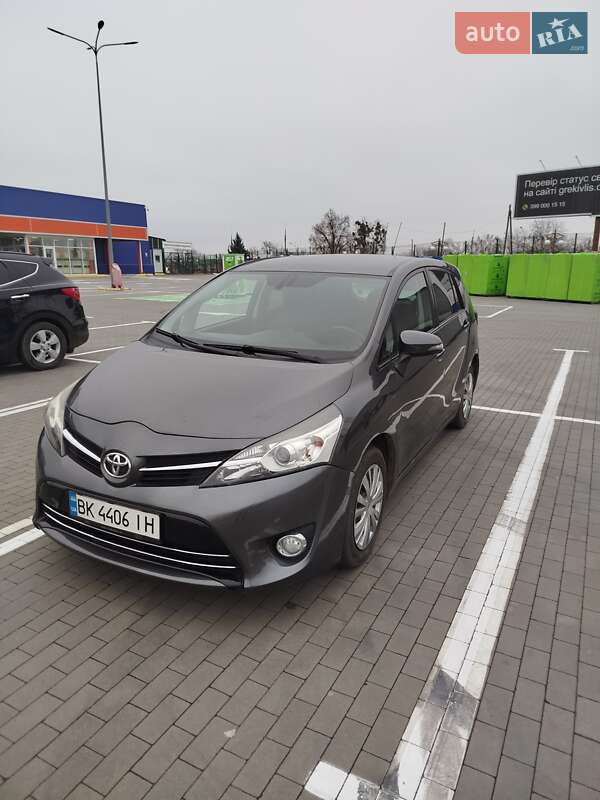 Toyota Verso 2014
