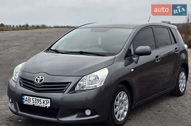 Минивэн Toyota Verso 2010 в Баре