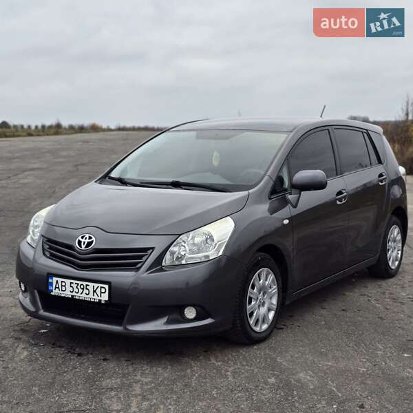Toyota Verso 2010