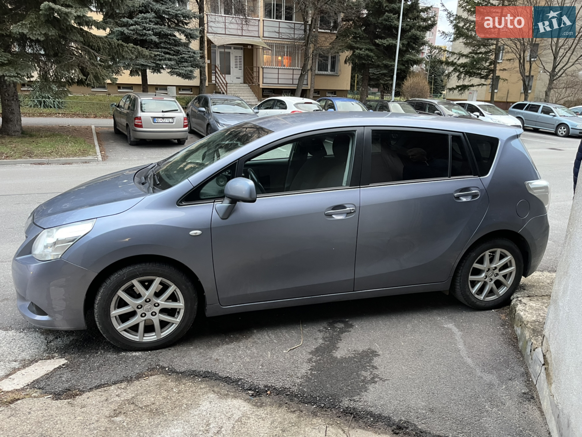 Toyota Verso 2009 VIN NMTDB26R00R003960 фото оголошення 3 з 11