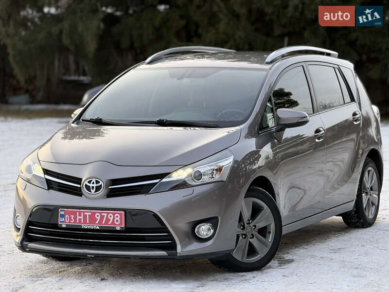 Минивэн Toyota Verso 2014 в Луцке фото 11 Минивэн Toyota Verso 2014 в Луцке