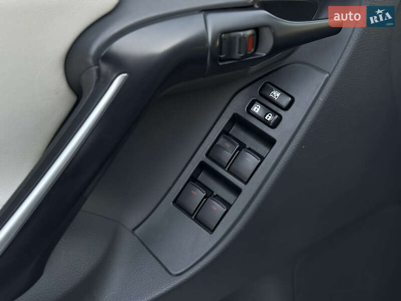 Минивэн Toyota Verso 2014 в Луцке фото 36 Минивэн Toyota Verso 2014 в Луцке