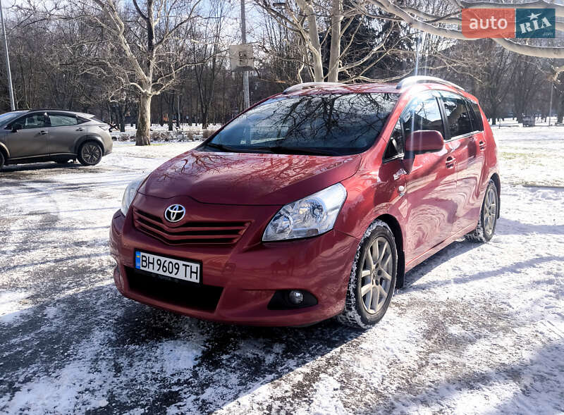 Минивэн Toyota Verso 2010 в Одессе