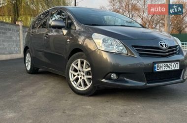 Минивэн Toyota Verso 2010 в Измаиле