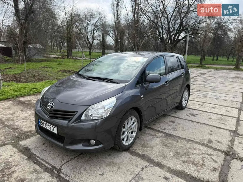 Toyota Verso 2010