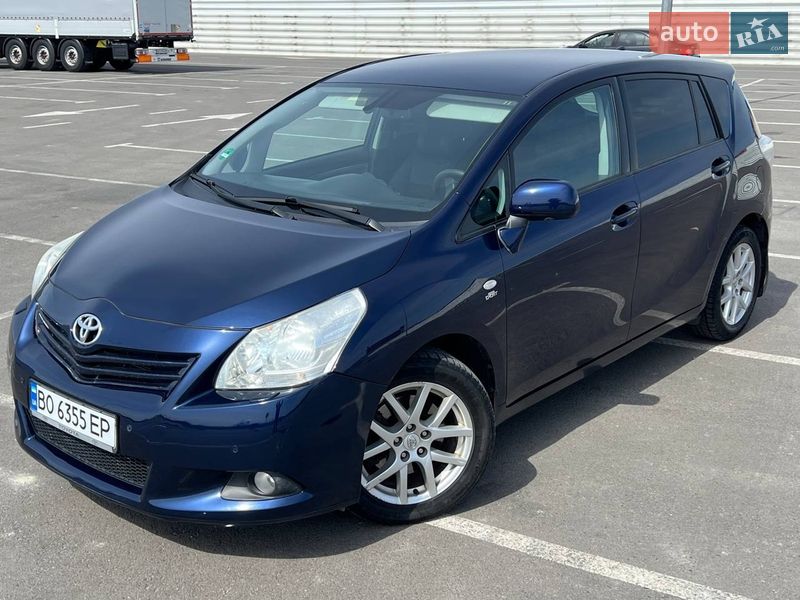 Минивэн Toyota Verso 2009 в Львове