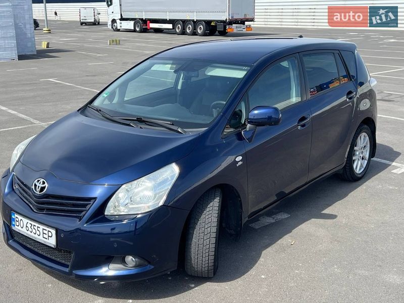 Минивэн Toyota Verso 2009 в Львове