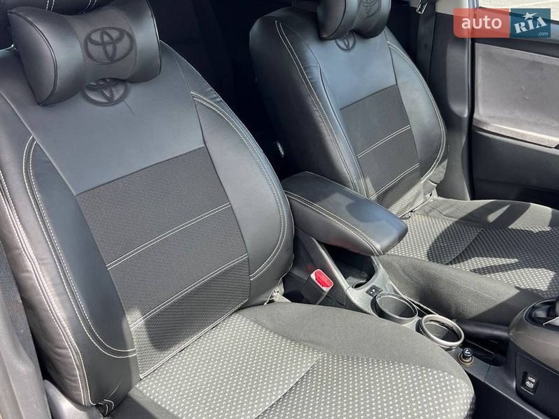 Минивэн Toyota Verso 2009 в Львове