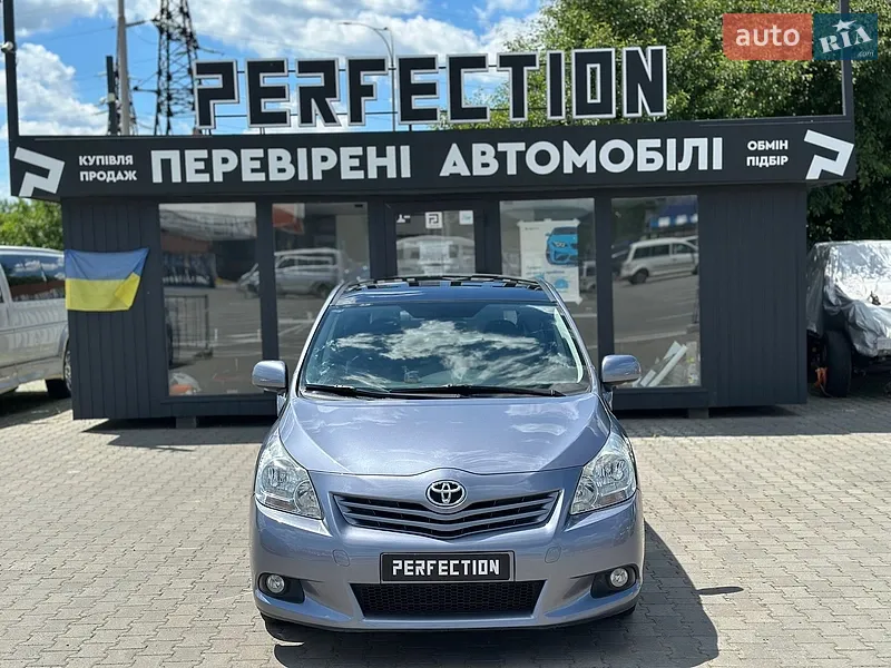 Toyota Verso 2011