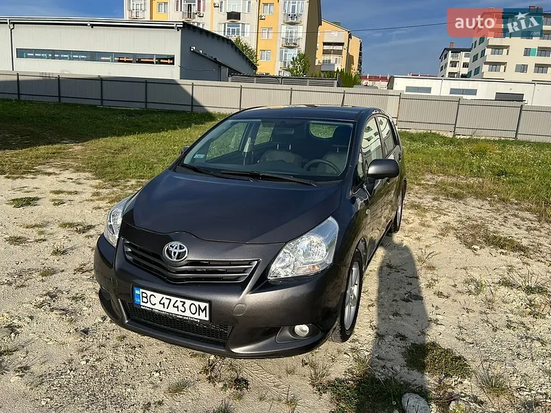 Toyota Verso 2010