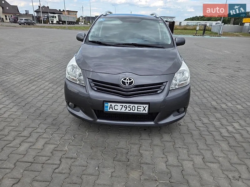 Toyota Verso 2010
