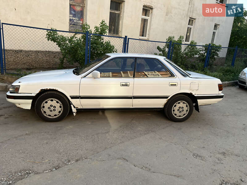 Седан Toyota Vista 1986 в Одесі