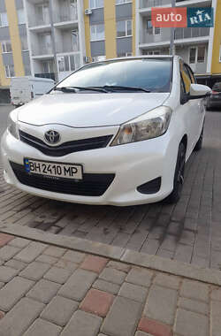 Хэтчбек Toyota Vitz 2011 в Одессе