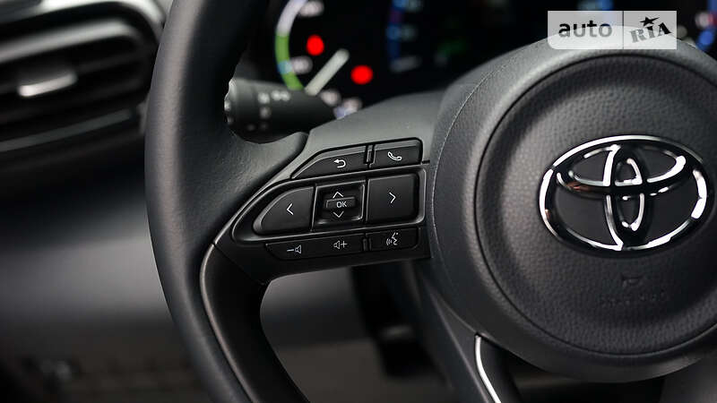 Позашляховик / Кросовер Toyota Yaris Cross 2022 в Львові
