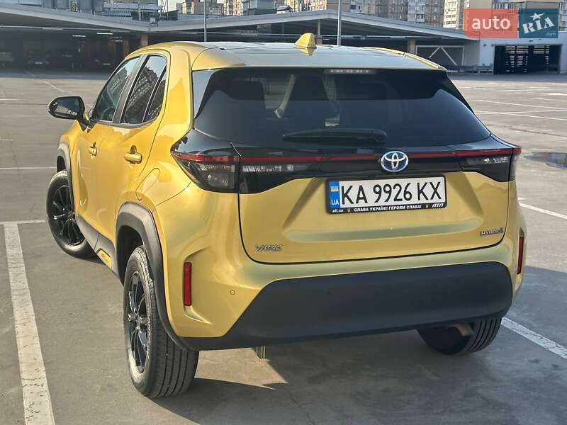 Внедорожник / Кроссовер Toyota Yaris Cross 2023 в Киеве