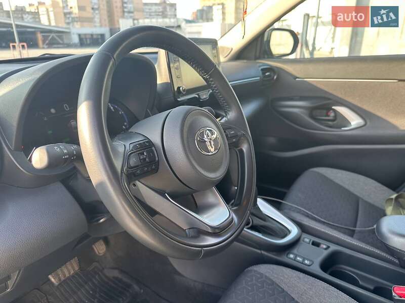 Внедорожник / Кроссовер Toyota Yaris Cross 2023 в Киеве