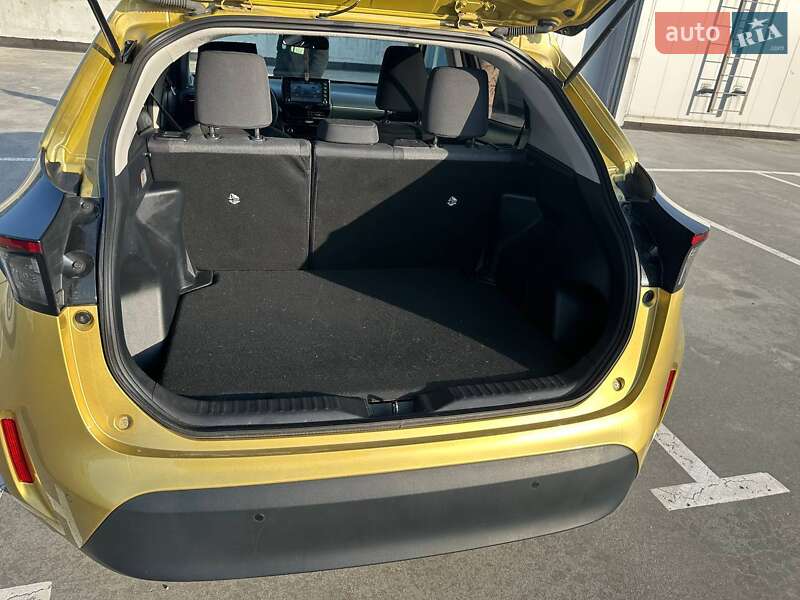 Внедорожник / Кроссовер Toyota Yaris Cross 2023 в Киеве